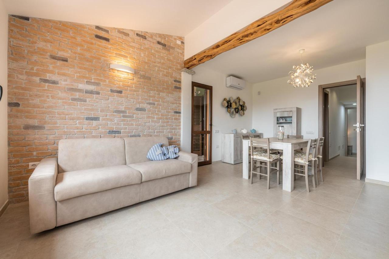 Casa Vacanza Porto Luna ヴィッラシミーウス エクステリア 写真
