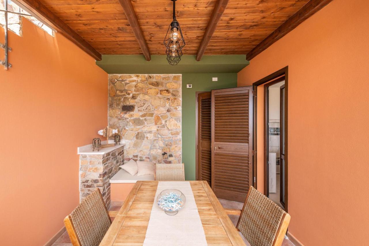 Casa Vacanza Porto Luna ヴィッラシミーウス エクステリア 写真