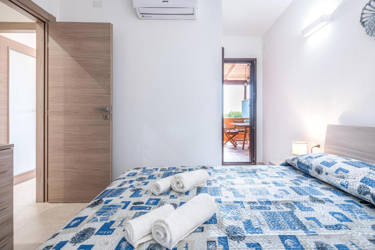 Casa Vacanza Porto Luna ヴィッラシミーウス エクステリア 写真