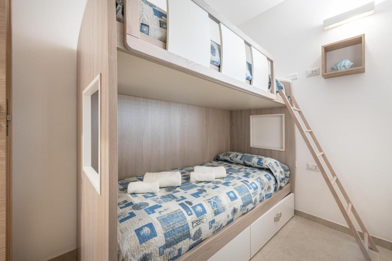 Casa Vacanza Porto Luna ヴィッラシミーウス エクステリア 写真